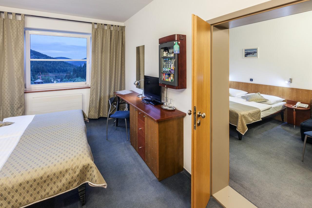 Hotel Horizont Пец-под-Снежкой Экстерьер фото